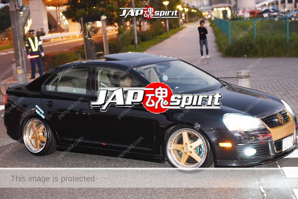 Stancenation 2016 VW Jetta hellaflush black body gold wheel at odaiba