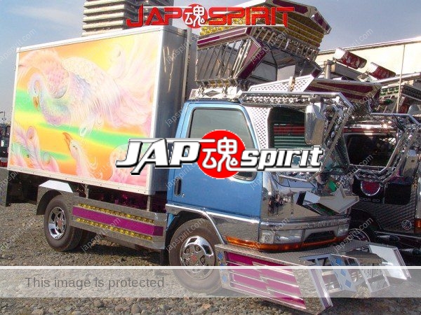 MITSUBISHI Canter with Fenghuang (Chinese phoenix) air brush paint, Dekotora style. (3)