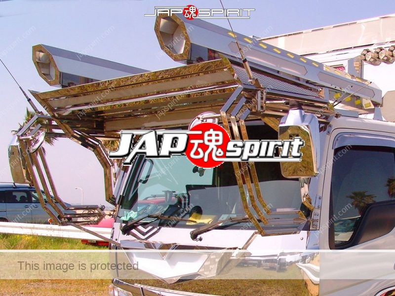 MAZDA TAITAN, 2t, kogara, flat body, art truck style, big rocket lamp (1)