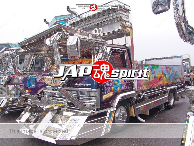 TOYOTA Dyna art truck, flat body, Winnie-the-Pooh air brush paint, wide visor & bumper (2)