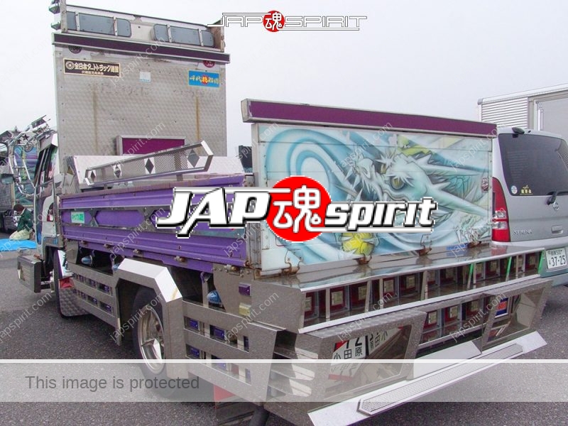 Chiyokakusendan, ISUZU Elf art truck with Dragon paint by Sekiguchikougei (4)