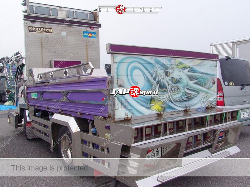 Chiyokakusendan, ISUZU Elf art truck with Dragon paint by Sekiguchikougei (4)