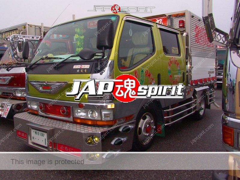 Koihimemaru FUSO Canter dubble cab with Suzukikougei paint on the back (2)