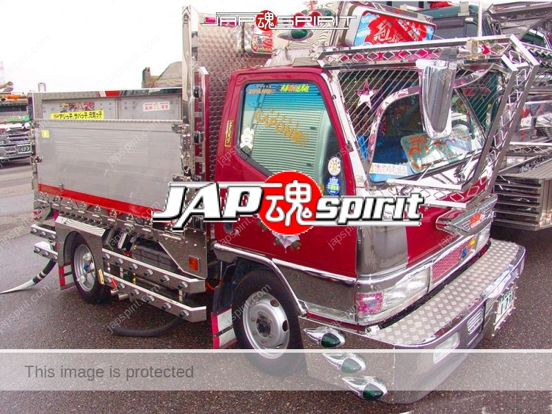 Kouryumaru FUSO Canter art truck is with Dragon air brush paint on the back side (2)
