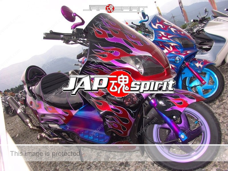 HONDA Forza with long rounded muffler and vivid body paint pattern (6)