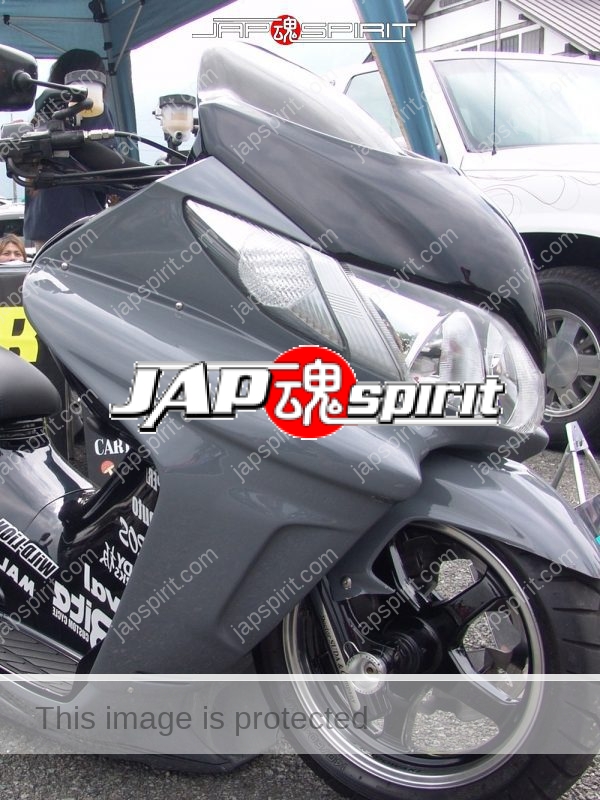 SUZUKI Skywave, grey color with GT wing, custom cowl, with tuned muffler (1)