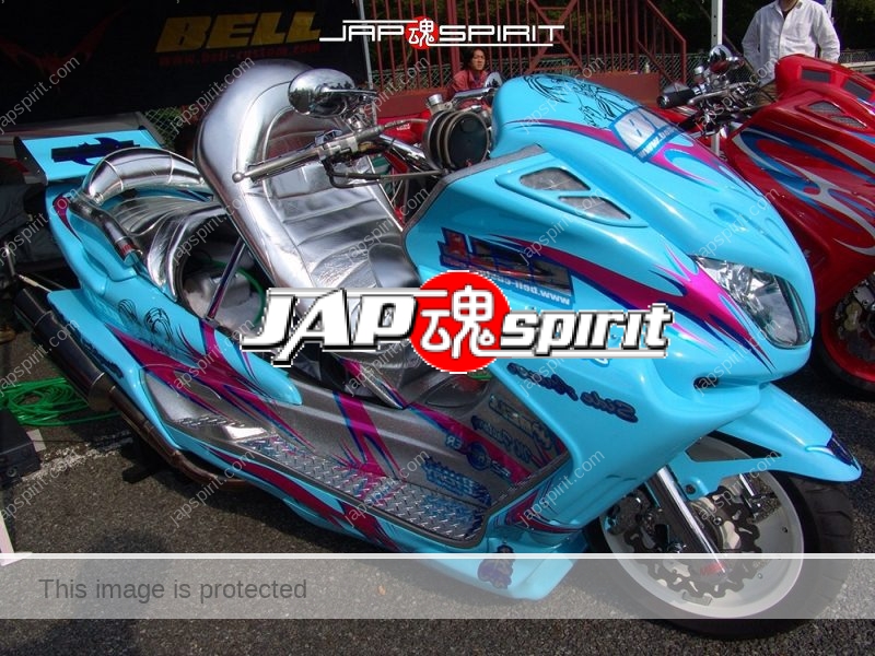 YAMAHA Majesty light blue color with shining silver sheet, wing rear fender & GT wing (1)
