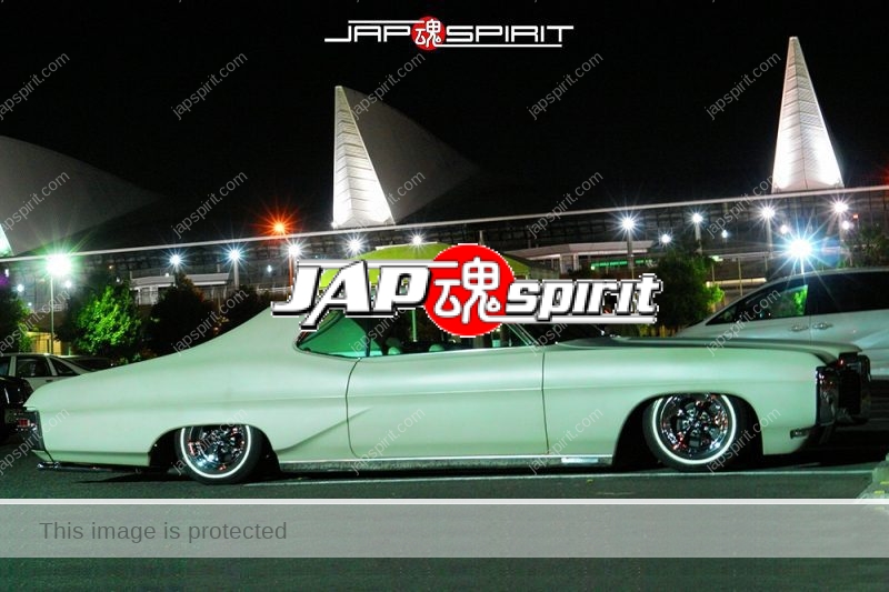 CHEVROLET Impala 4th sports coupe lowrider light blue low down at Minatomirai (1)