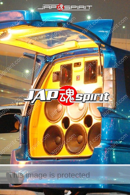 HONDA Stepwgn sotomuki style sound car, blue color and yellow interrior with big speaker (1)