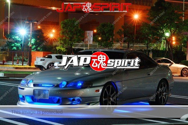 TOYOTA Soara Z30, Blue lighting, nomal, silver color at daikoku parking (3)