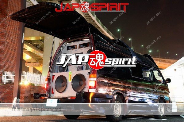 TOYOTA HIACE x100, Vanning Sotomuki style sound car, with big upper wing (3)