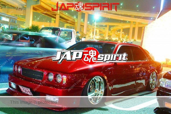 NISSAN Gloria 10th Y33, VIP style, red color, chrome plating wheel