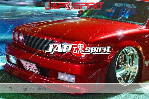 NISSAN Gloria 10th Y33, VIP style, red color, chrome plating wheel