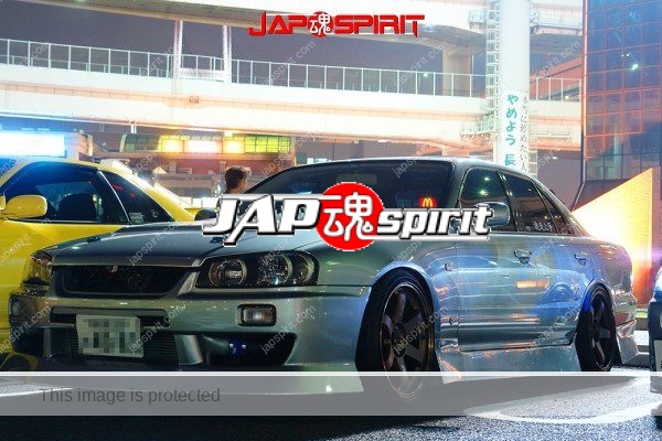 NISSAN Skyline R34, 4 door, Hashiriya style, bared engine and inter cooler and bonnet pin is sporty (2)
