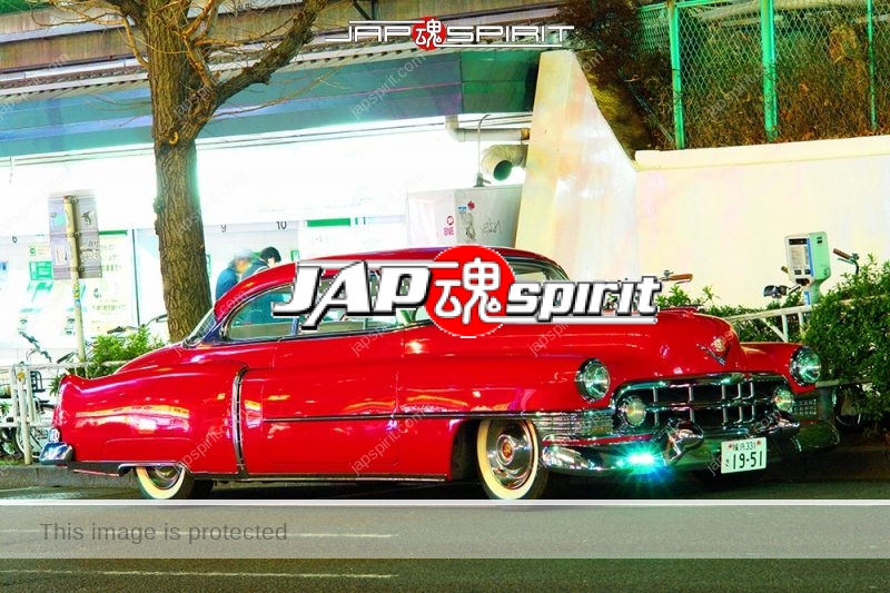 Cadillac 1948 red color at Harajuku street (1)