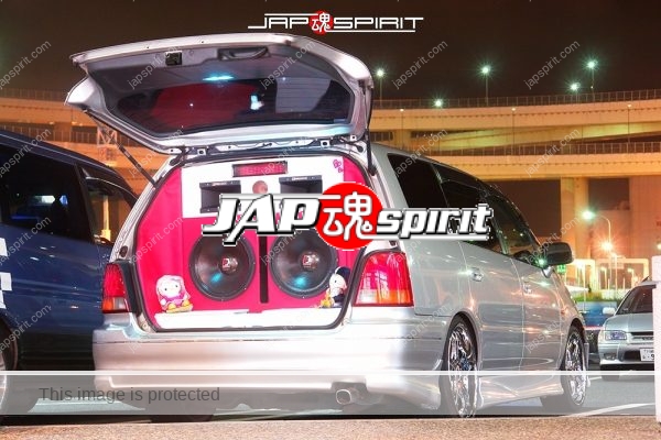 HONDA Odyssey, sotomuki sound car,Two big speaker and red wall (1)