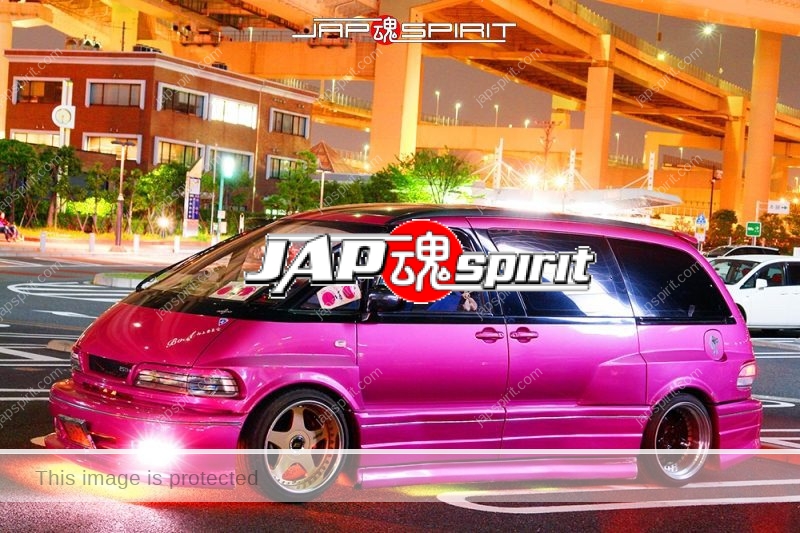 TOYOTA Estima sotomuki sound car, pink color and 7 built in speaker with 1 LCD, blue lighting (1)