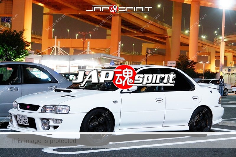 SUBARU Impreza 1st white color black wheel at Daikoku Parking