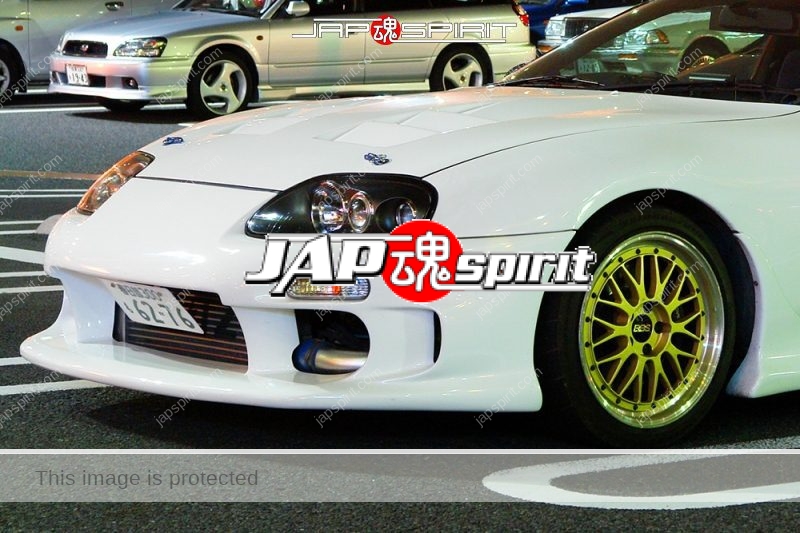 TOYOTA Supra 4th A80 Spokon style white body aero duct on the bonnet with GT wing (2)