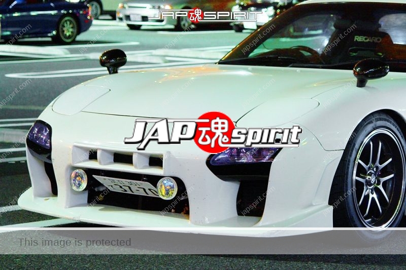 MAZDA RX7 Spokon style GT-C bumper attached white color at Daikoku PA (1)