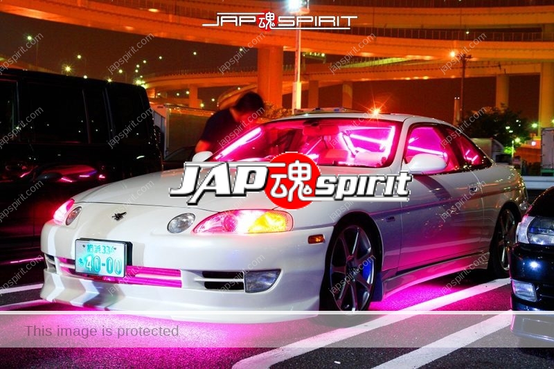 TOYOTA Soara Z30 Spokon style white body with pink interor and under linghting (2)
