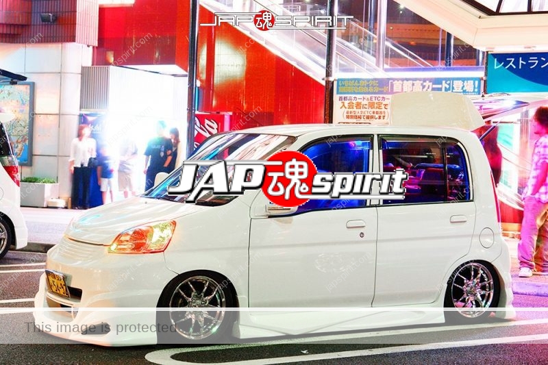 HONDA Life 3rd Dress up style whit body with ornament fender (2)