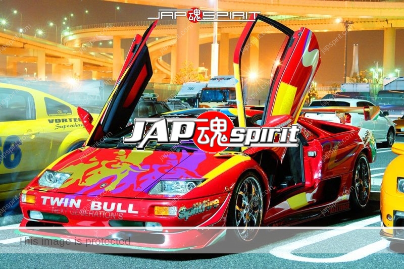 LAMBORGHINI Diablo Super car red body with twin gold and purple bulls sticker (1)