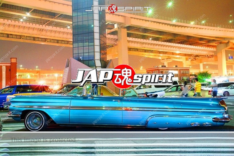 Chevrolet Impala 2nd Convertible Coupe low rider style light blue at Daikoku Parking (3)