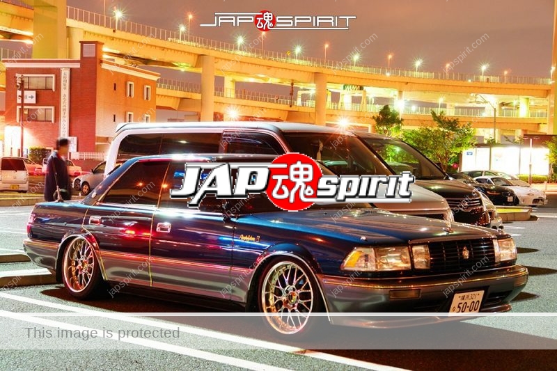 TOYOTA crown 8th s13, VIP style dark blue and silver two tone color low down (2)