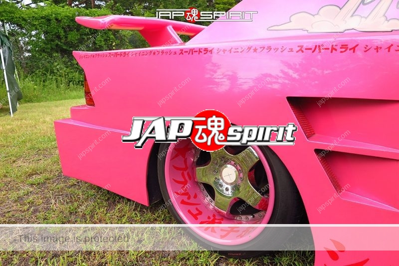 The most insane pink TOYOTA Soara, dress up style GUNDAM custom team "Shining flash" (8)