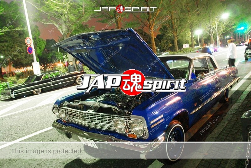 CHEVROLET Impala SS Hardtop Sport Coupe lowrider blue color at Minatomirai Yamashita park 1