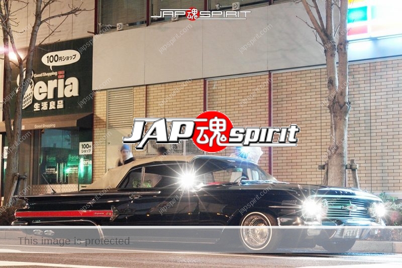 Chevrolet-Impala-sports-coupe-Convertible-at-Minatomirai-01