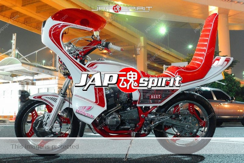 HONDA-CBX400F-Kyushakai-beautiful-white-red-color-rocket-cowl-sandan-sheet-tsuppari-tail-oni-handle-01