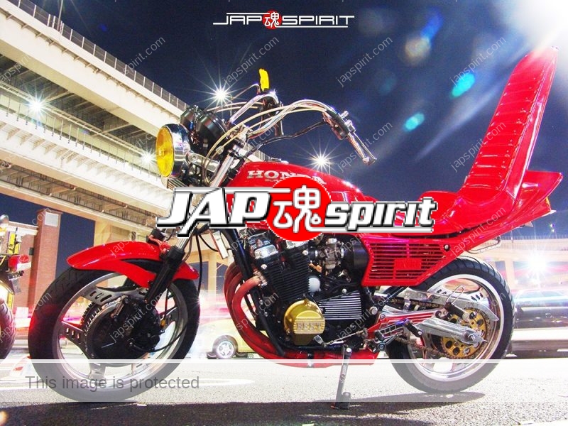 HONDA-CBX400F-Kyushakai-red-color-sandan-sheet-at-Daikoku-PA-01