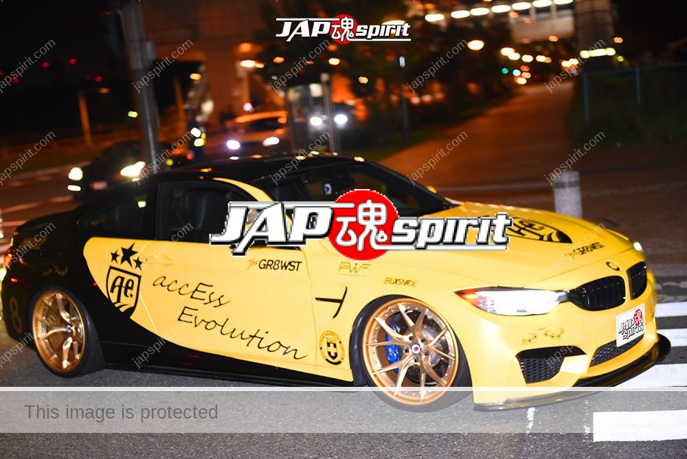 Stancenation 2016 BMW M4 F82 coupe black and yellow body at odaiba