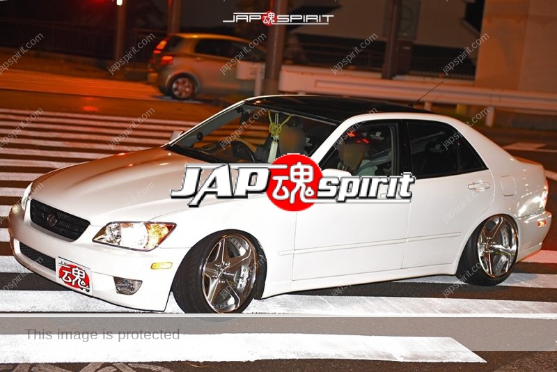 Stancenation 2016 Lexus IS hellaflush white body silver wheel at Odaiba