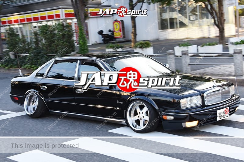 Stancenation-2016-Nissan-President-JG50-hellaflush-VIP-camber-tsuraichi-black-body-at-odaiba-01
