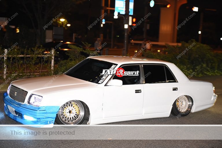 Toyota century gzg50
