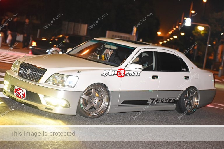 Toyota Crown Majesta VIP