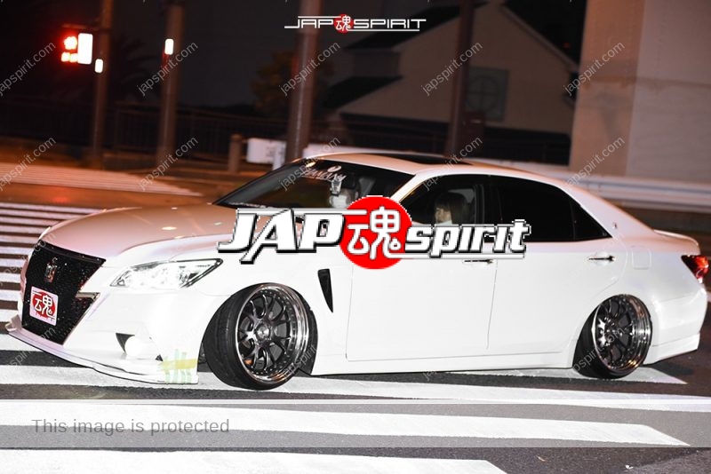 Stancenation 2016 Toyota crown S21 VIP hellafush white body silver wheel at odaiba 1