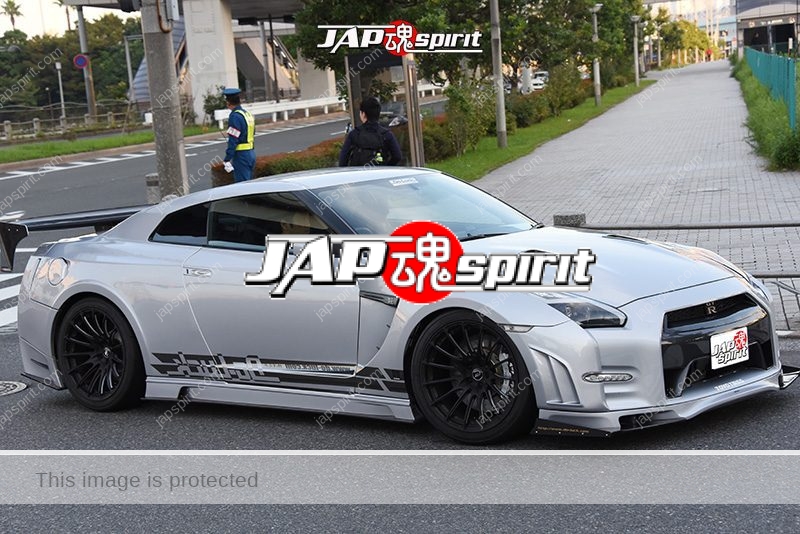 Stancenation 2016 cool Nissan GT-R silver body by Do-luck at odaiba 1