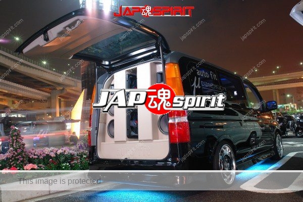 HONDA Stepwgn, Sound car, with special sound system is bilt in & beautiful blue lighting